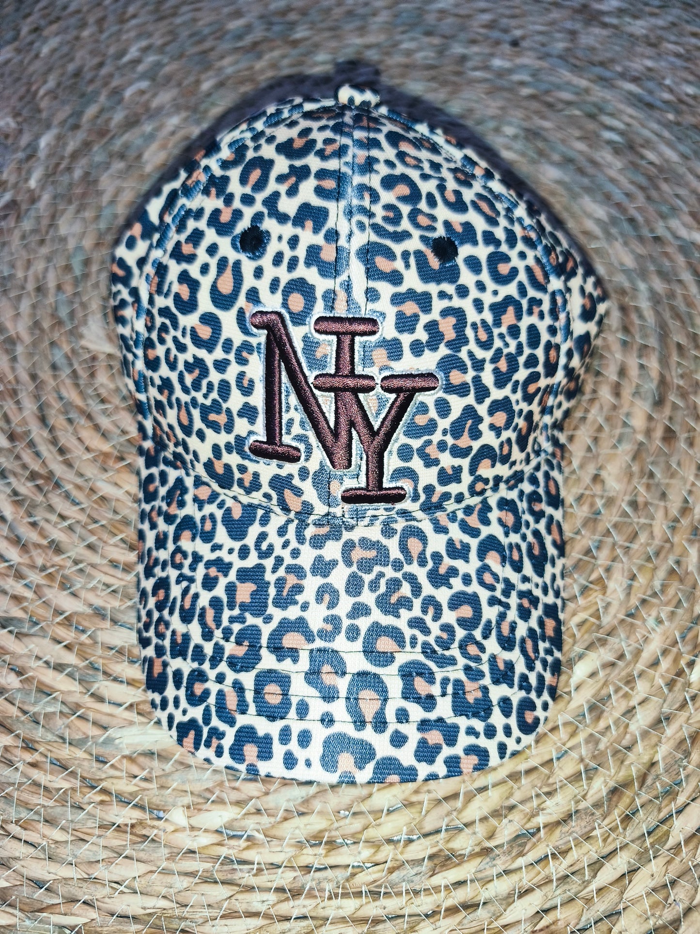 Gorra estampado leopardo NY