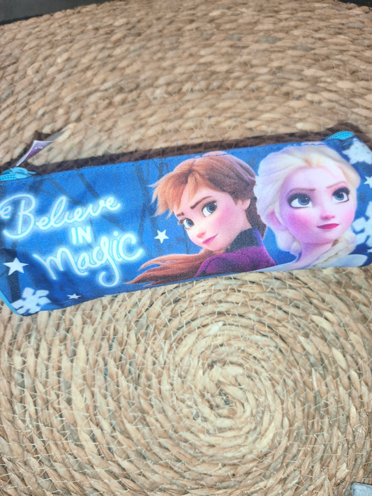Estuche Frozen cilíndrico