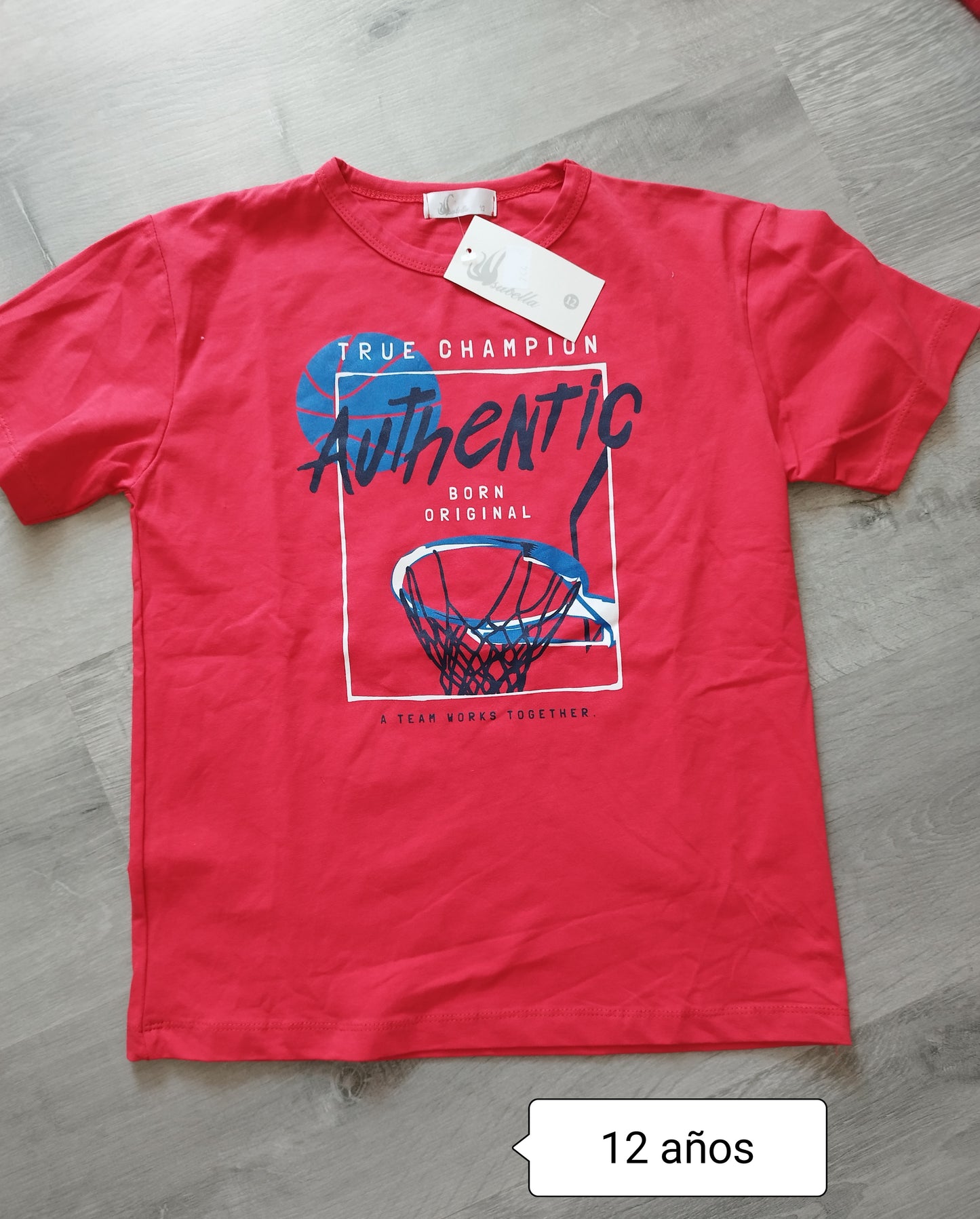 Camiseta niño roja estampado baloncesto