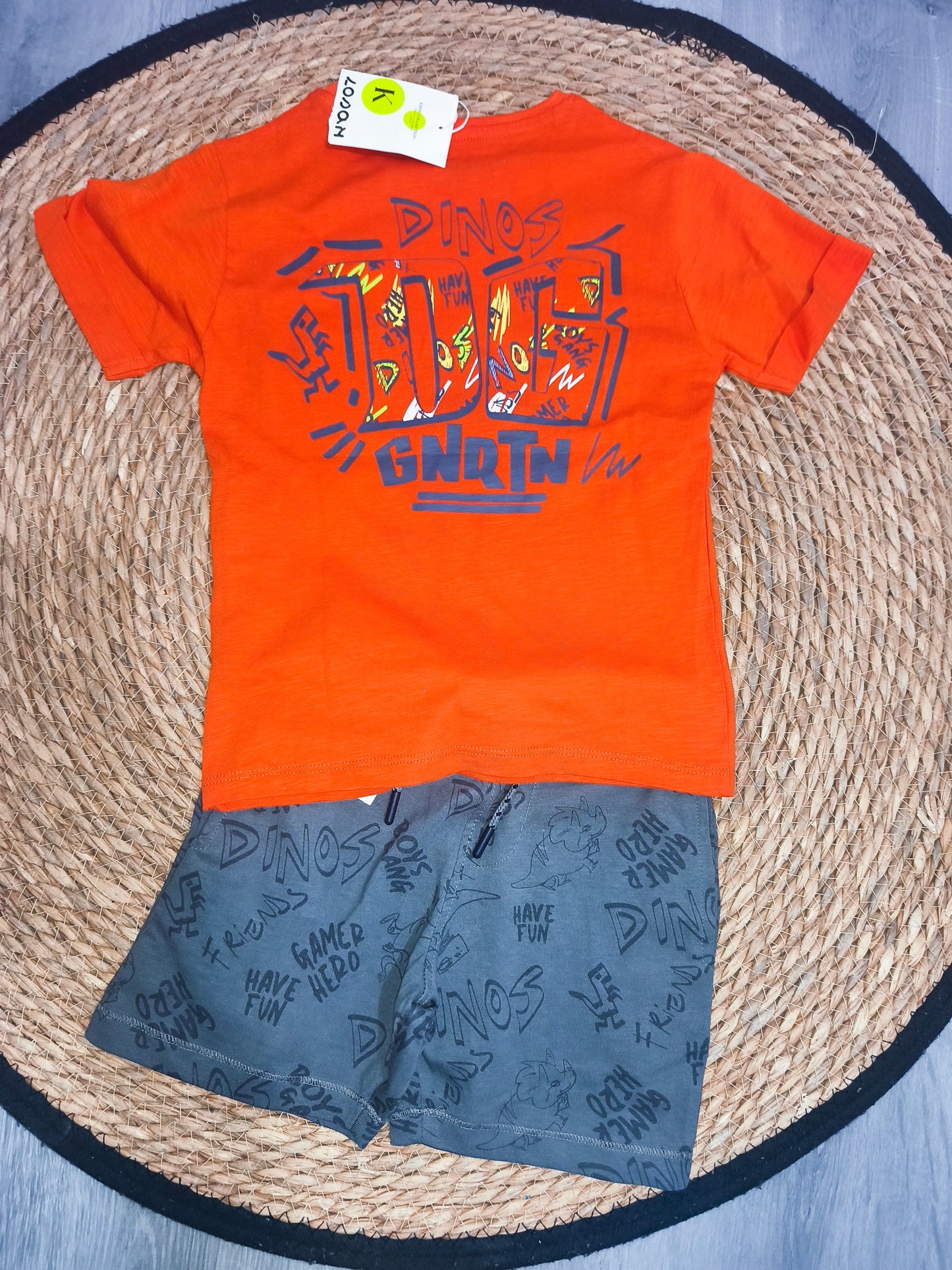 Conjunto niño verano “Dinos